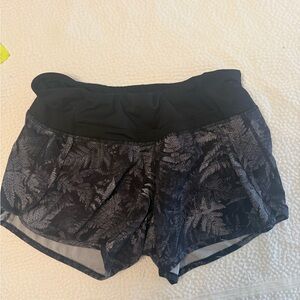 Lululemon Athletica Black Leaf Pattern Shorts